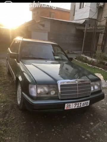 Mercedes-Benz W124 220 2.2 MT