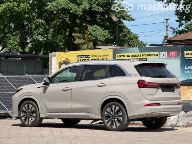 Dongfeng Landian E5 Plus 1.5hyb AT