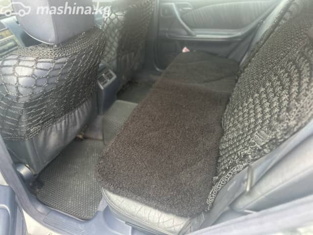 Mercedes-Benz E-Класс II (W210, S210) Рестайлинг 320 3.2d AT