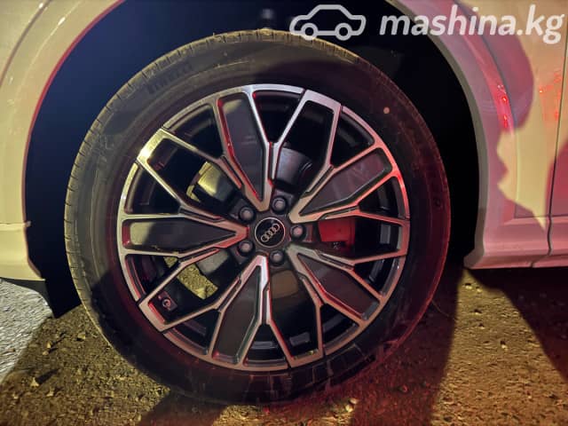 Audi Q5 II (FY) Рестайлинг L 40 TFSI 2.0 AMT 4WD