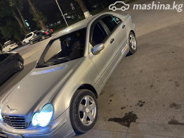Mercedes-Benz C-Класс II (W203) 240 2.6 AT 4WD