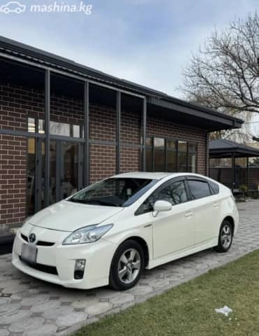 Toyota Prius III (XW30) Plug-in Hybrid 1.8hyb AT