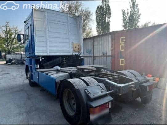 Renault Magnum