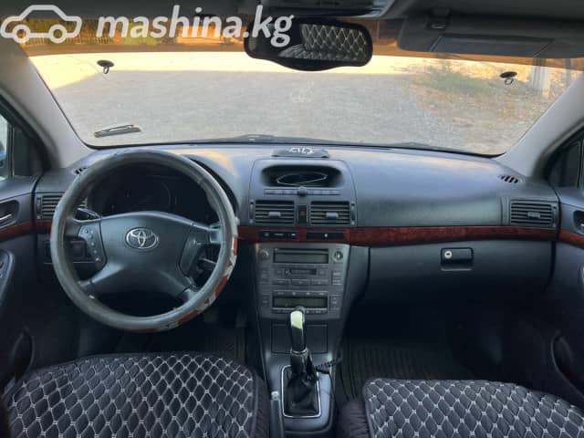 Toyota Avensis II 2.0 MT