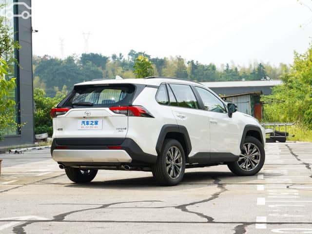 Toyota RAV4 V (XA50) 2.0 MT