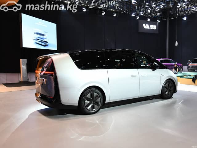 LiXiang Mega 102.7 kWh Electro AT 4WD