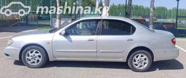 Nissan Maxima V (A33) 2.0 MT