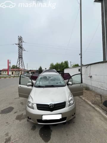 Toyota Corolla Verso I 1.8 MT