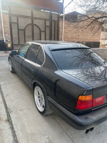 BMW 5 серии III (E34) 520i 2.0 MT