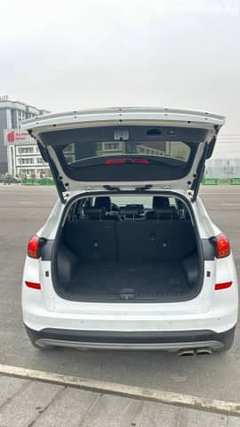 Hyundai Tucson III Рестайлинг 2.0 AT