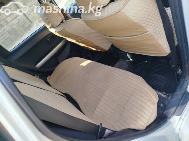 Toyota Ist I 1.3 AT