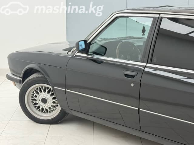 BMW 5 серии II (E28) 528i 2.8 MT
