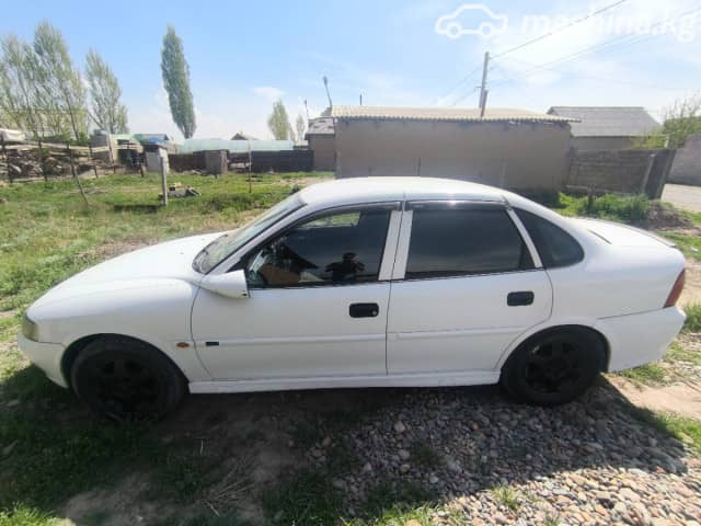 Opel Vectra B Рестайлинг 1.6 MT