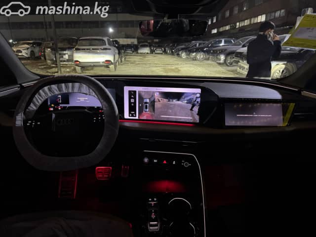 Audi Q5 II (FY) Рестайлинг L 40 TFSI 2.0 AMT 4WD