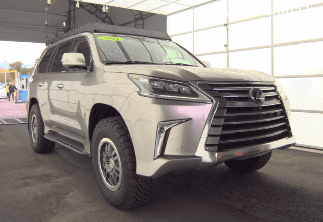 Lexus LX III Рестайлинг 2 570 5.7 AT 4WD