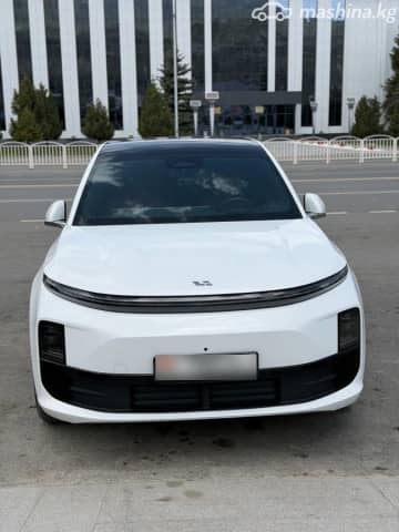 LiXiang L6 1.5hyb AT 4WD