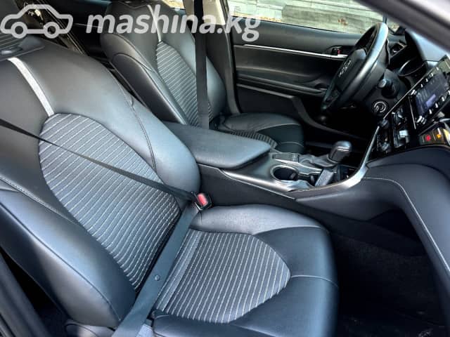 Toyota Camry VIII (XV70) Рестайлинг 2.5 AT 4WD