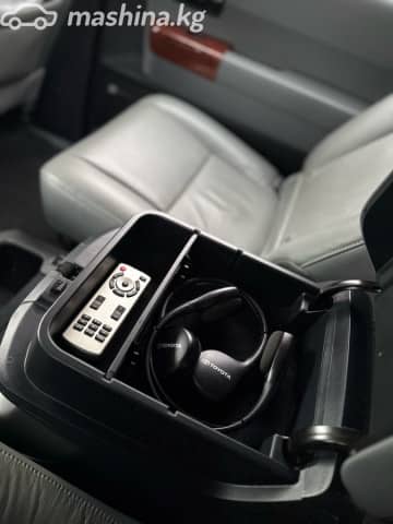 Toyota Sequoia II Рестайлинг 5.7 AT 4WD