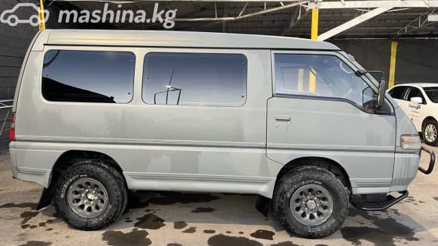 Mitsubishi Delica IV 2.5d AT 4WD