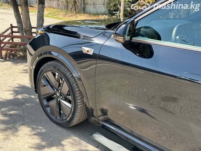 LiXiang L9 Max 1.5hyb AT 4WD