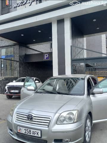 Toyota Avensis II 1.8 MT