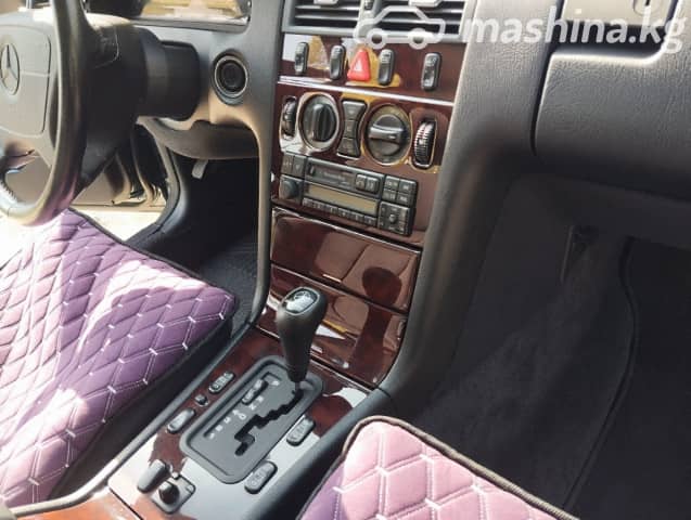 Mercedes-Benz E-Класс II (W210, S210) 280 2.8 AT 4WD
