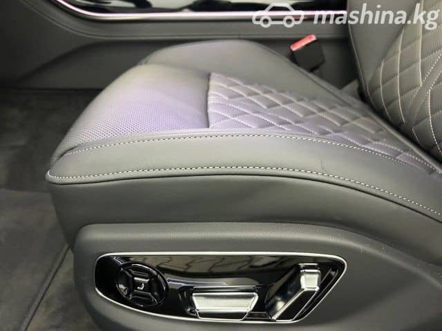 Audi A8 IV (D5) Рестайлинг Long 60 TFSI e 3.0hyb AT 4WD