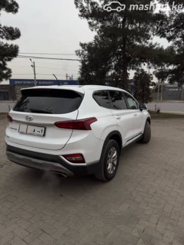 Hyundai Santa Fe IV 2.4 AT 4WD