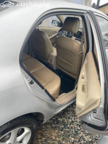 Toyota Corolla XI (E160, E170, E180) Рестайлинг 1 1.6 MT
