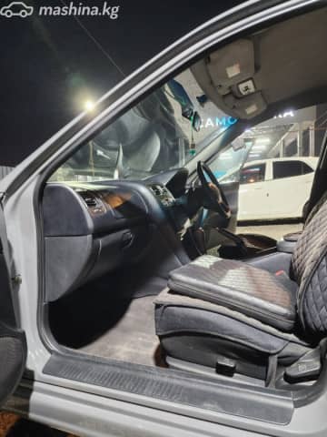 Mitsubishi Galant VIII 2.4 AT