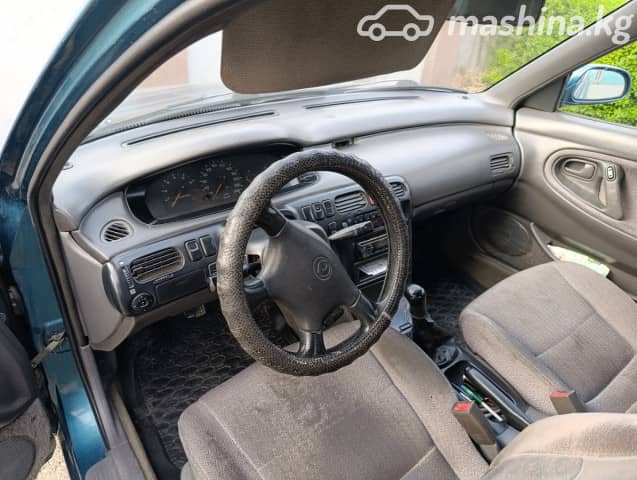 Mazda 626 IV (GE) 2.0 MT