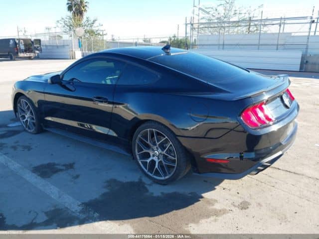 Ford Mustang VI Рестайлинг 2.3 AT