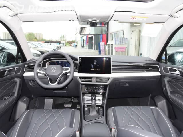 Volkswagen Tiguan III 1.5 AMT