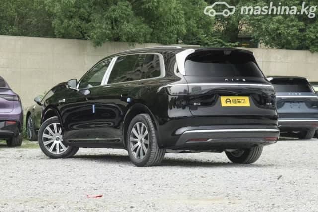 Aito M8 1.5hyb AT 4WD