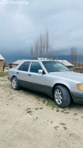 Mercedes-Benz E-Класс I (W124) 220 2.2 MT