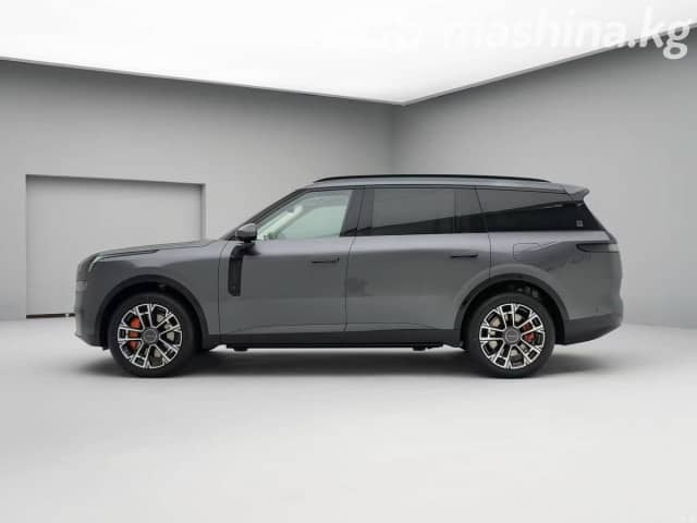 Lynk & Co 900 2.0hyb AT 4WD