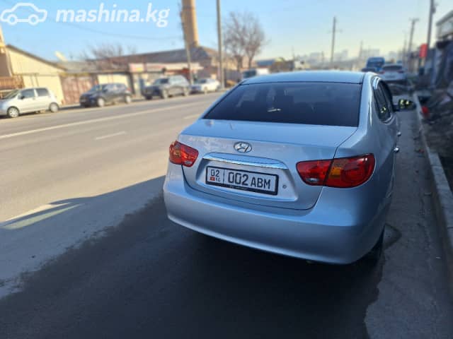 Hyundai Elantra IV (HD) 1.6 MT