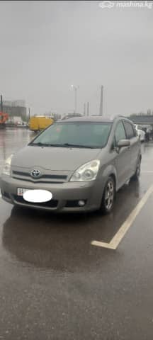 Toyota Corolla Verso I Рестайлинг 2.2d MT