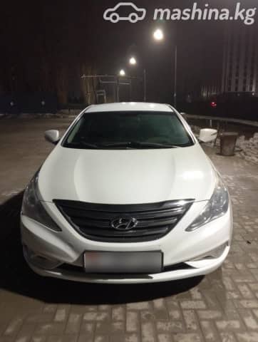Hyundai Sonata VI (YF) 2.0 AT Газ