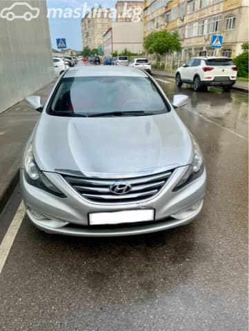 Hyundai Sonata VI (YF) 2.0 AT Газ