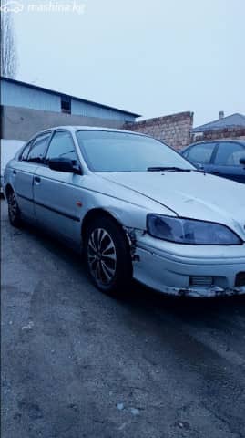 Honda Accord VI 1.9 AT