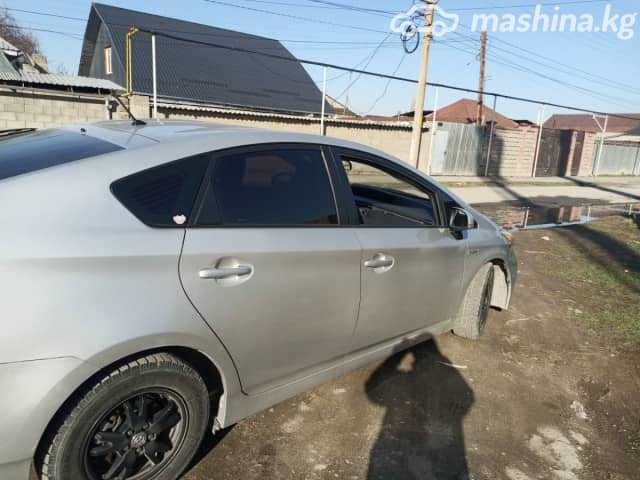 Toyota Prius III Рестайлинг (XW30) 1.8hyb AT