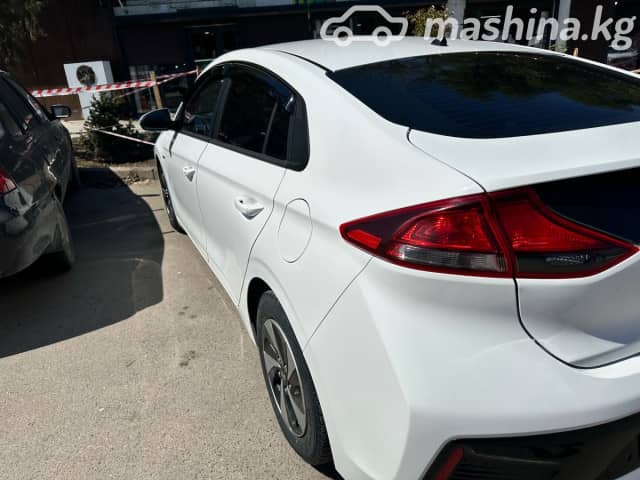 Hyundai IONIQ 1.6hyb AMT