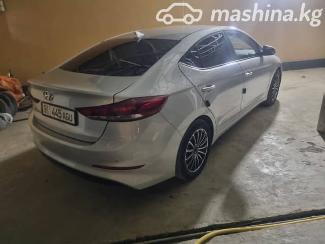 Hyundai Avante VI 1.6 AT