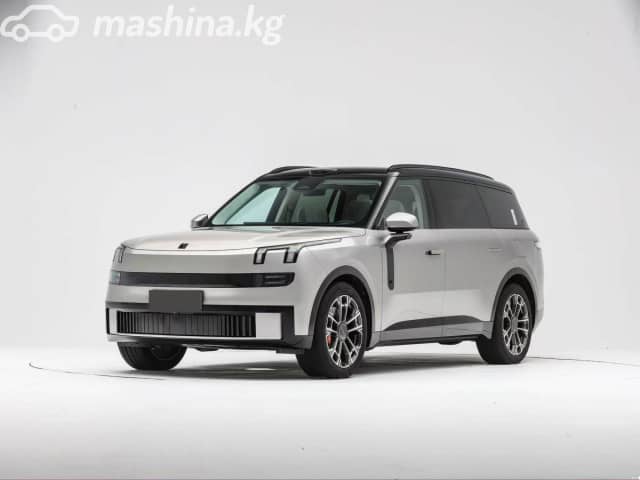 Lynk & Co 900 2.0hyb AT 4WD