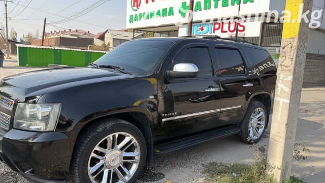 Chevrolet Tahoe III 5.3 AT 4WD