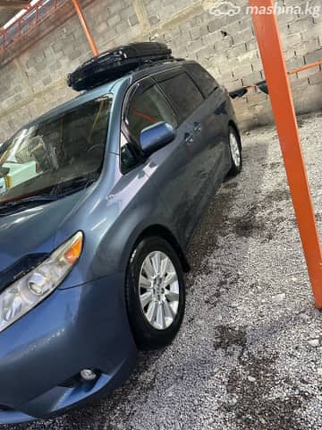 Toyota Sienna III Рестайлинг 3.5 AT 4WD
