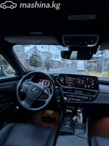 Lexus ES VII Рестайлинг 250 2.5 AT 4WD