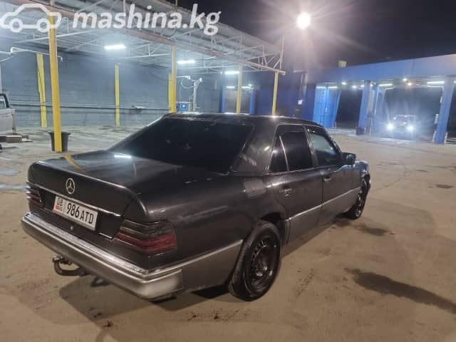 Mercedes-Benz W124 200 2.0 MT