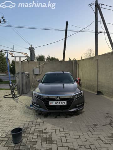 Honda Accord X 2.0hyb CVT
